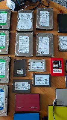 Hard Disks, SSD, External Enclosures 2.5 - Photo 3