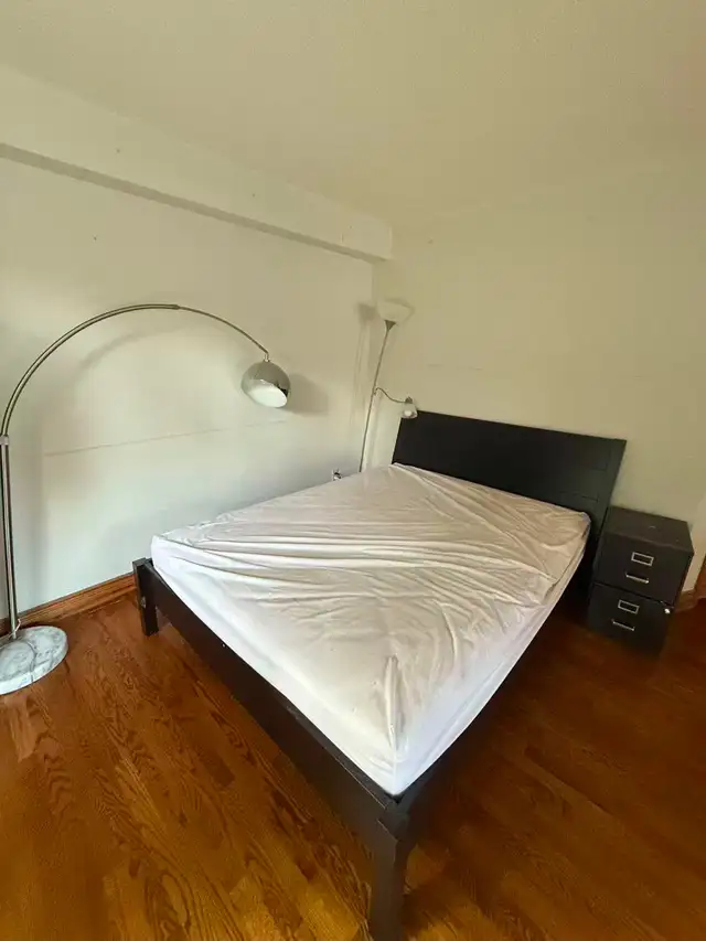 Free mattress and bed frame