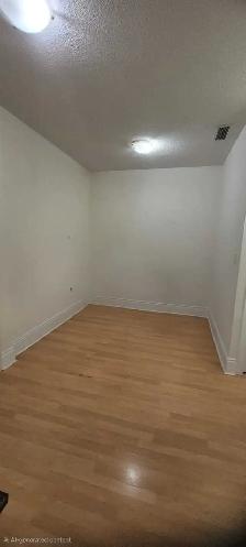 one bedroom one bathroom apartment for rent - Photo 6