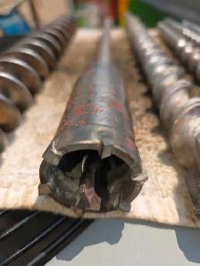 Bosch SDS Max 5 Concrete/Masonry Drills & 1 Demolition Bit Set - Photo 6
