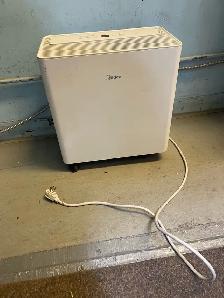 Midea Dehumidifier
