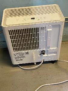 Midea Dehumidifier - Photo 4