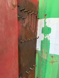Metal Cabinet - Photo 3