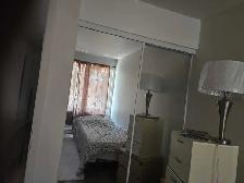 Chambre à louer contactez seulement le numéro dans la descriptio - Photo 2