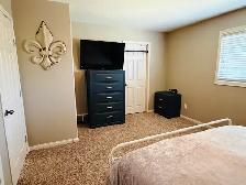 Master in Shared Home - Photo 3