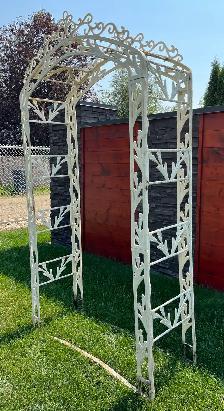 88 Inch Metal Garden Trellis - Photo 2