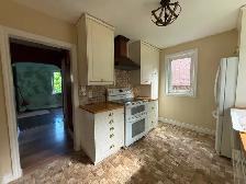 5-Bedroom Student House — 8 Month Lease - Sheridan Collage - Photo 13