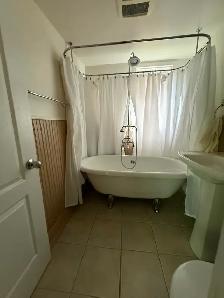 5-Bedroom Student House — 8 Month Lease - Sheridan Collage - Photo 18
