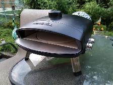 Nexgrill Ora '12 outdoor propane pizza oven, excellent condition
