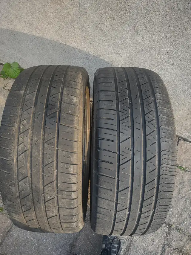 215-45R17x2 pneus été Cooper. Tres bon état