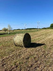 4x4 Round bale hay
