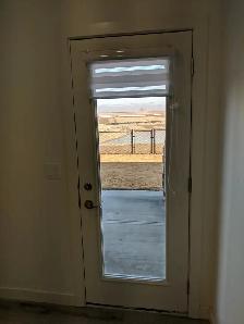 WALK-OUT LAKE VIEW LEGAL BASEMENT SUITE - Photo 2