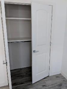WALK-OUT LAKE VIEW LEGAL BASEMENT SUITE - Photo 8