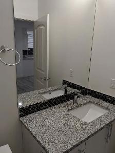 WALK-OUT LAKE VIEW LEGAL BASEMENT SUITE - Photo 9