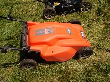 B&D 120V  Corded, Electric  lawnmower  18'cut - Photo 3