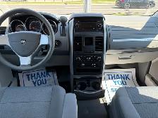 2010 Grand Caravan Stow& Go. 80,115 km. No Accidents. Clean. - Photo 5