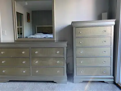 Crocodile King Bedroom Set 5 Piece
