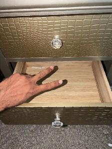 Crocodile King Bedroom Set 5 Piece - Photo 3