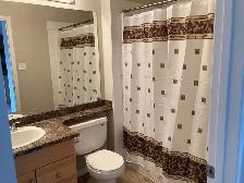 2 Beds 2 bathrooms Apartment in Terwillegar Towne - Photo 8