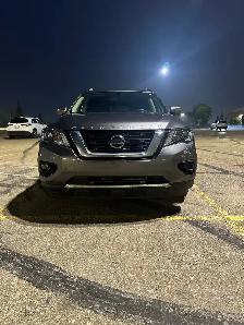 2019 Nissan Pathfinder SL Premium