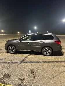 2019 Nissan Pathfinder SL Premium - Photo 2