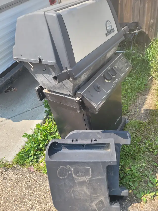 Free bbq for pick up only. Text only