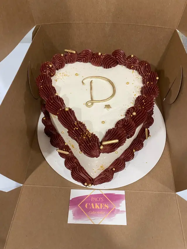 Heart Vintage Cake, Custom Cakes