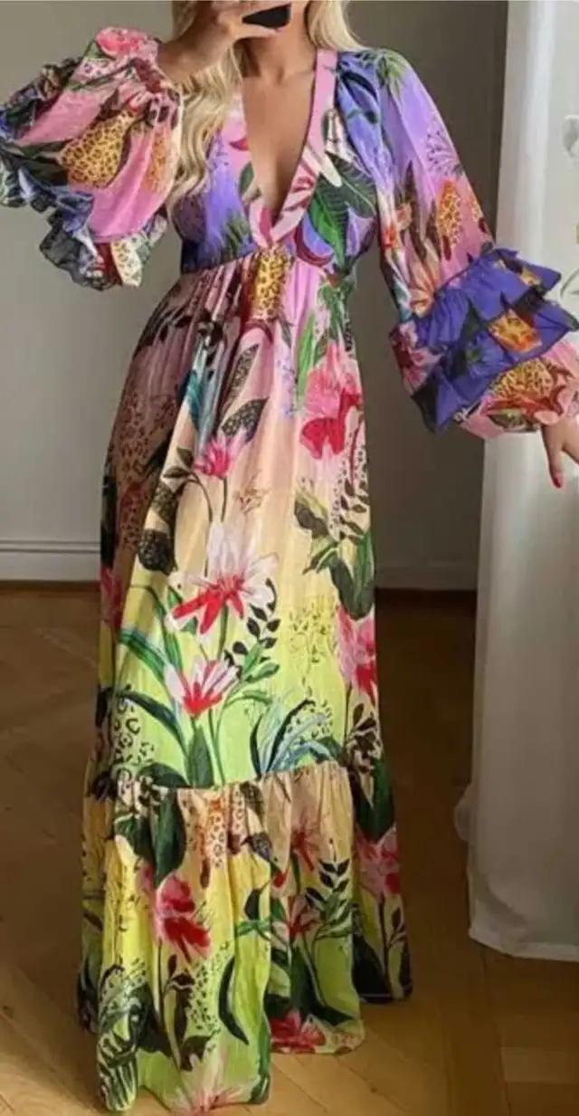 Seeking Experienced Seamstress / Dress Maker- CASH PAY ONLY