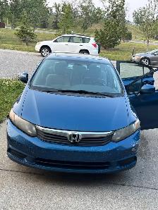 Selling my Honda Civic-2012 LX 4DR (Price $6,000.00) - Photo 5