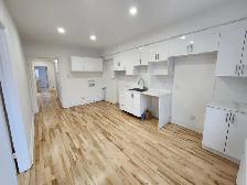 Large 5 1/2 Upper Duplex Unit for Rent - Photo 9