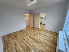 Large 5 1/2 Upper Duplex Unit for Rent - Photo 10