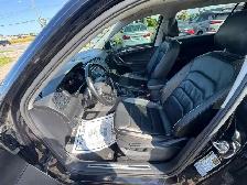 2018 Volkswagen Tiguan HIGHLINE, LEATHER, AUTO, ALLOYS, 4 CYL, C - Photo 11