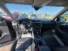 2018 Volkswagen Tiguan HIGHLINE, LEATHER, AUTO, ALLOYS, 4 CYL, C - Photo 13