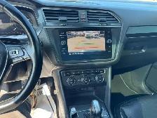 2018 Volkswagen Tiguan HIGHLINE, LEATHER, AUTO, ALLOYS, 4 CYL, C - Photo 15
