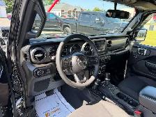 2023 Jeep Gladiator JACKED! STUNNING! LOOK AT THIS BEAST! - Photo 19