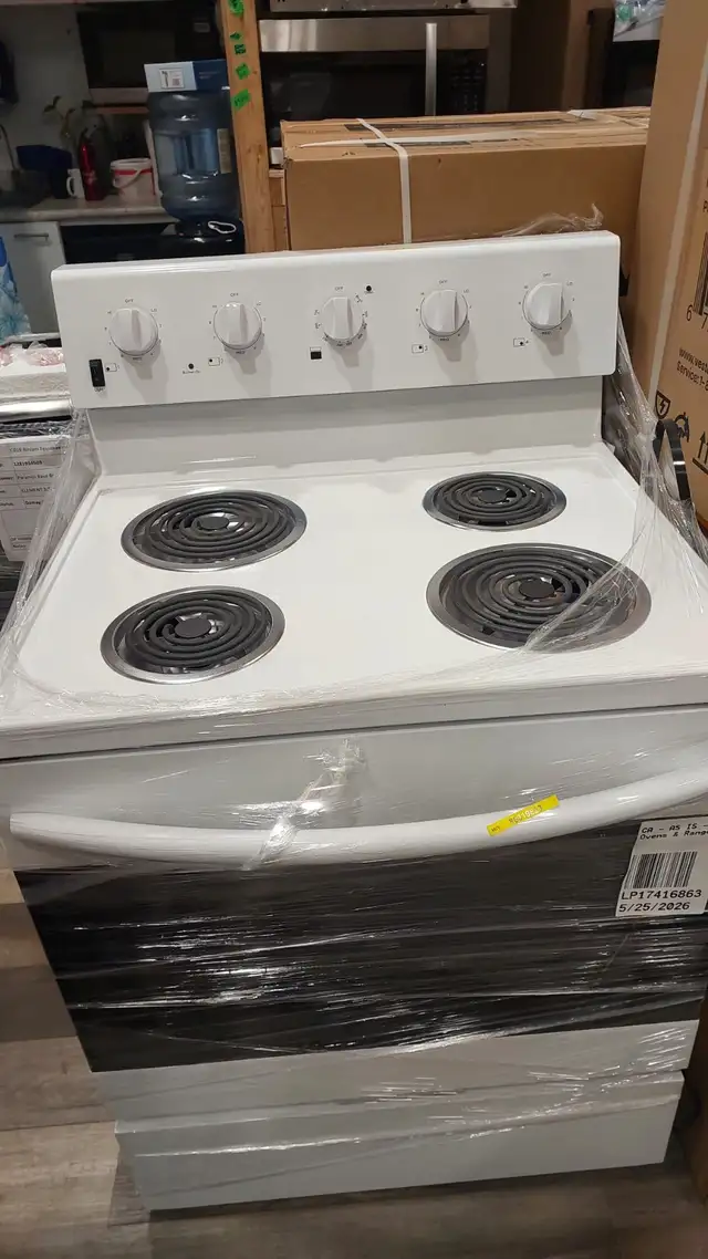 Stove - 30' Element 5.0 Cu Ft EECR34MEW-CA - Coil Electric Range