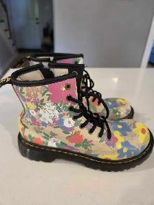 Youth Floral Doc Martens size 1