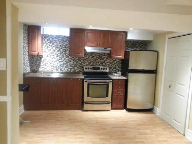 Large 1 bedroom basement apartment Queen & Torbram
