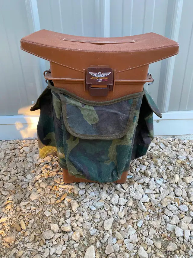 Vintage Fenwick 9055 Cooler Seat with camo pouch and original