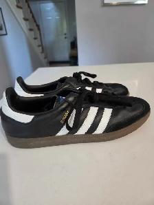 Mens Adidas Sambas size 8.5