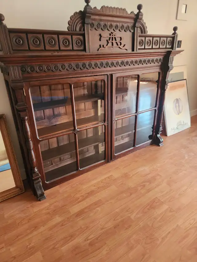 Meuble antique gratuit
