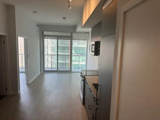 one plus den in Liberty village