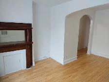 3 Bedroom Sandy Hill Apartment for Rent (508 Besserer St) - Photo 10