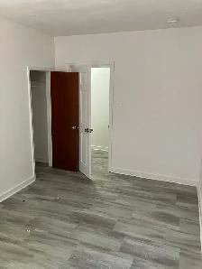 Sandy Hill Bachelor/Studio Apartment for Rent (257 Daly Ave) - Photo 5