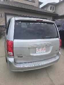2011 grand caravan - Photo 2
