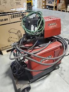 Used Lincoln Electric CV-305 power source with LF-72 wire feeder - Photo 3