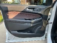 Well maintained 2020 Ford Edge Titanium Elite for sale - Photo 12