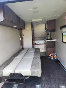 2019 23FT Toy Hauler! - Photo 9