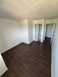 Room Rental North Bay| Fully Furnished 5-Bedroom Home | Groups - Photo 3