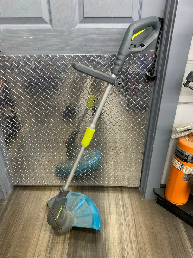 Yardworks String Trimmer